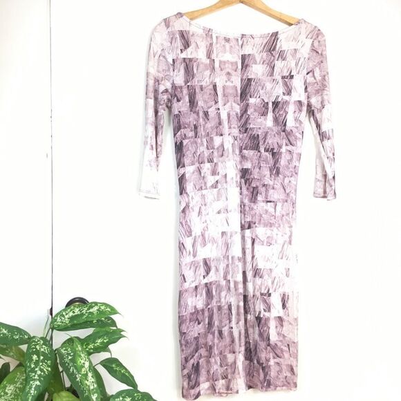 3/4 Sleeve Twist Front Printed Pink Dress - Picture 3 of 8